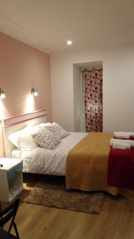 Casa de hóspedes Martim Moniz 28 *